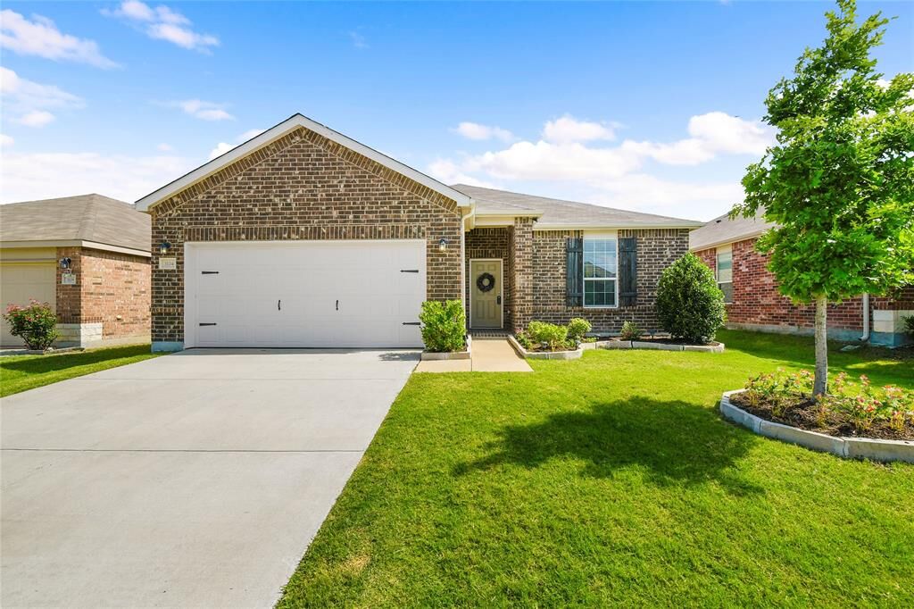 Property Photo: 3104 Montserrat Creek Drive TX 75068