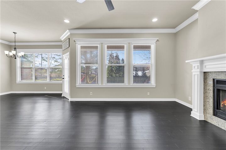 Property Photo:  6412 S 44th Street  AR 72758 