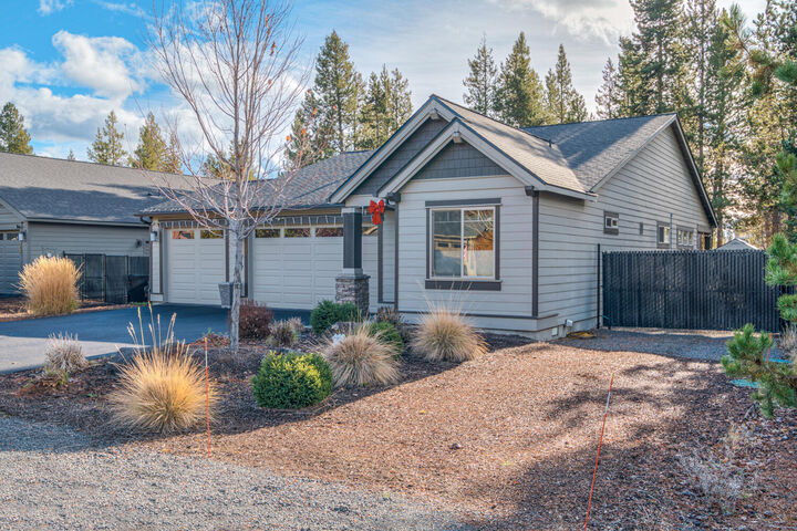 Property Photo: 16501 Charlotte Day Drive OR 97739