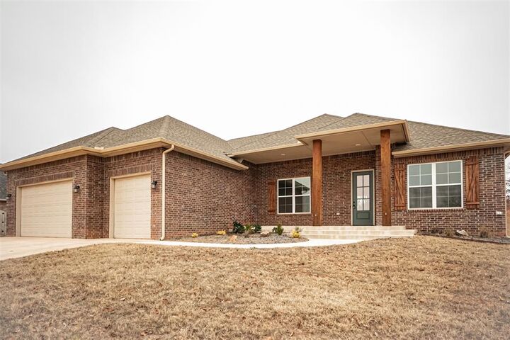 Property Photo:  11370 Blue Heron Creek  OK 73044 