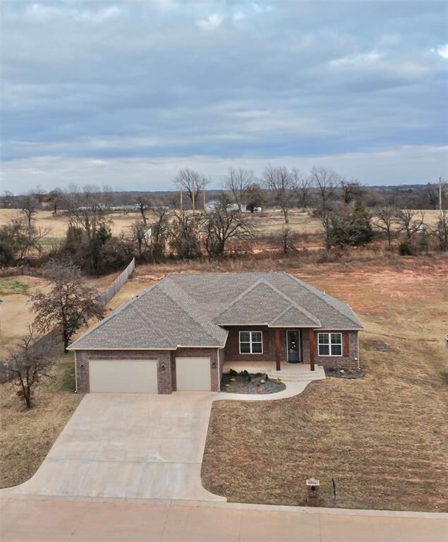Property Photo:  11370 Blue Heron Creek  OK 73044 