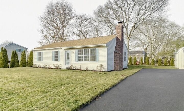 Property Photo:  20 Swallow St  MA 02540 