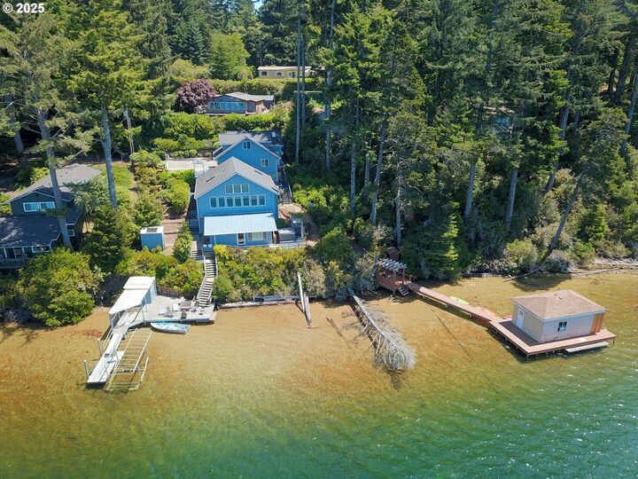 Property Photo:  84284 Alder Dr  OR 97439 