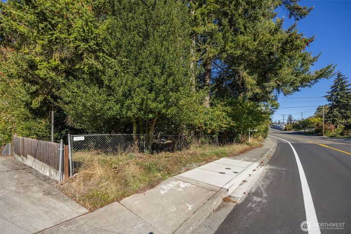 Property Photo:  12900  Beverly Park Road  WA 98275 