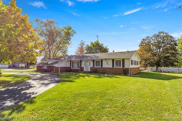 Property Photo: 6934 Colonial Drive MI 49286
