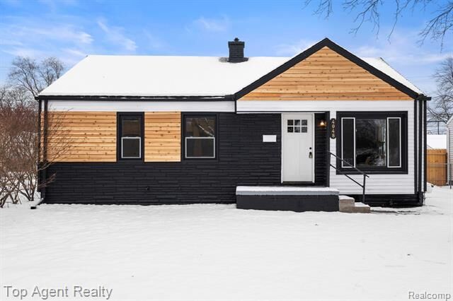 Property Photo: 4048 Royal Avenue MI 48072