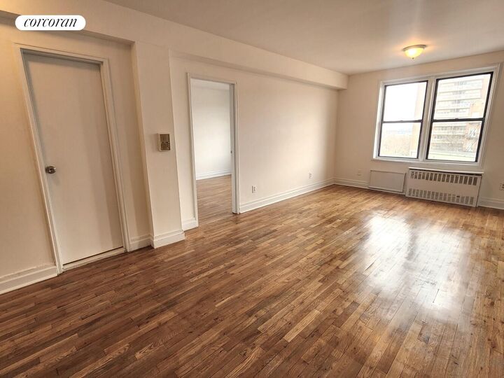 Property Photo: 1725 Edison Avenue 5D NY 10461
