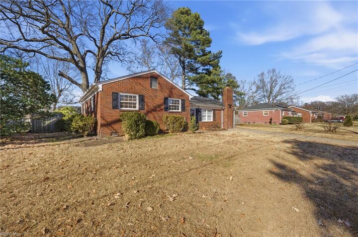 Property Photo:  39 Longwood Dr  VA 23669 