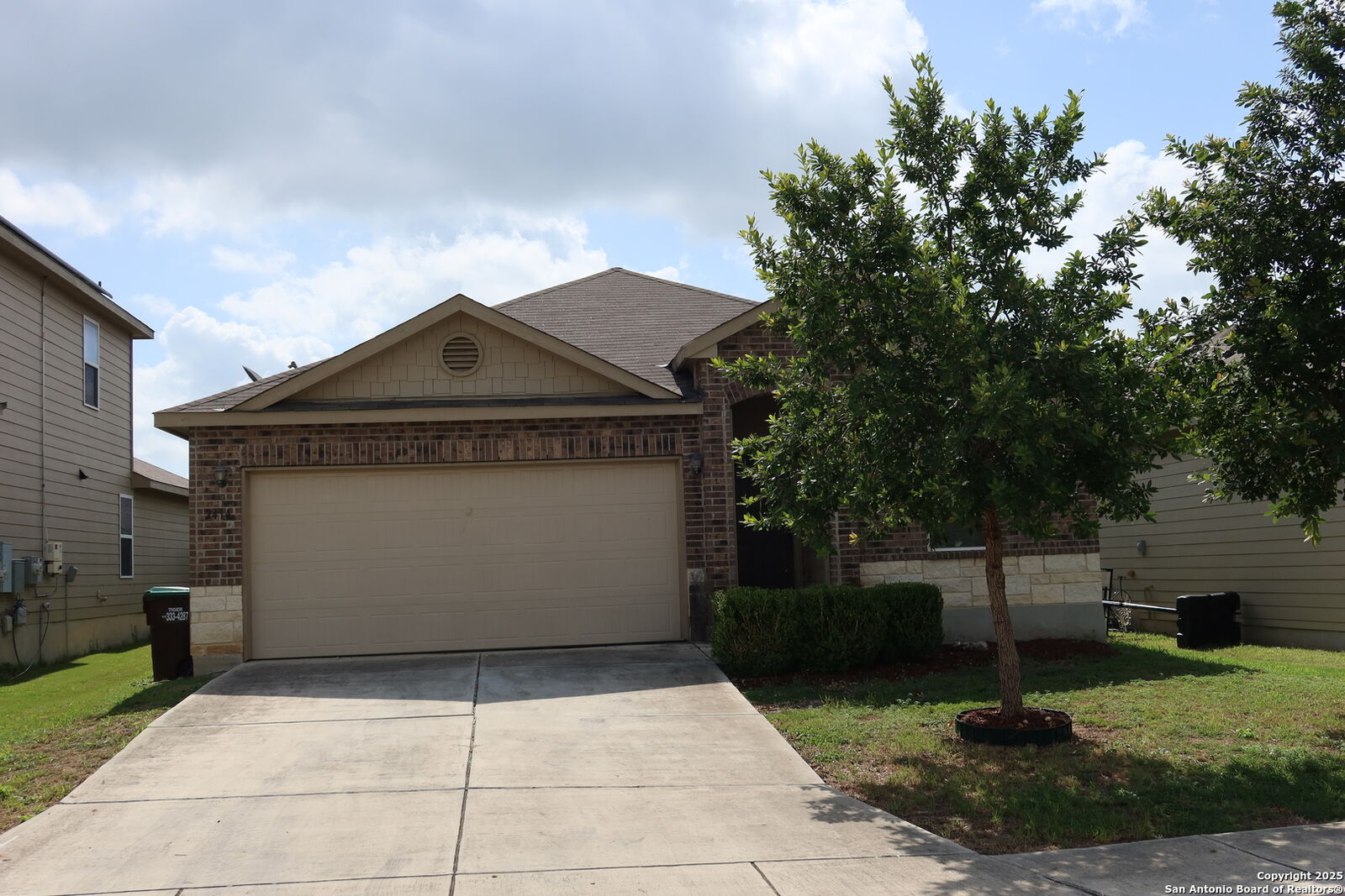 Property Photo: 2414 Rainbow Basin TX 78109