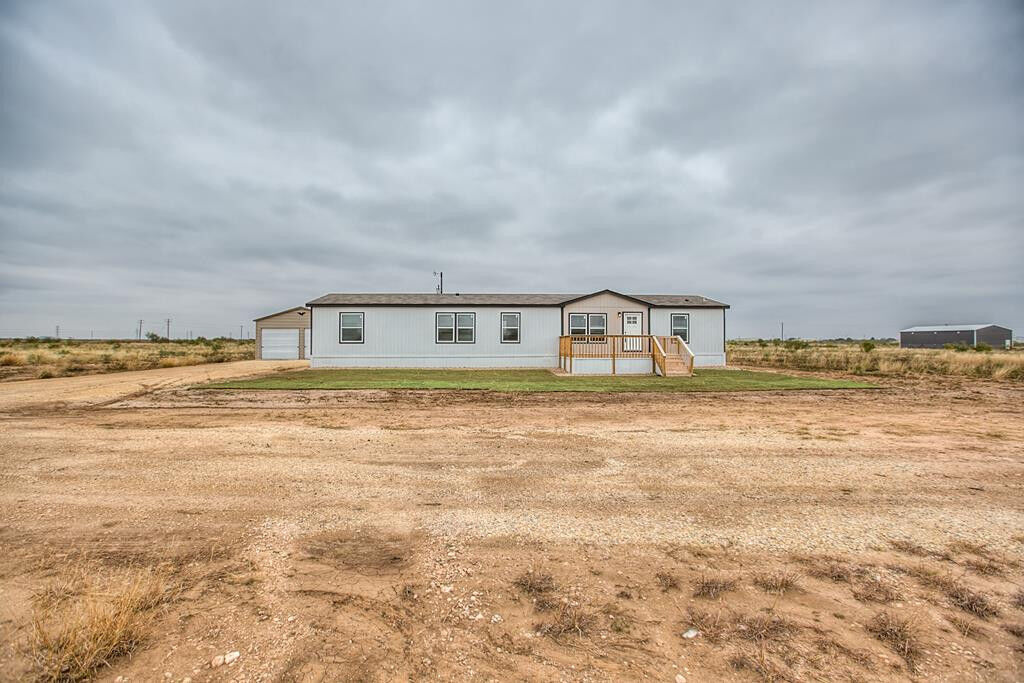 Property Photo: 2088 W Fm 2105 TX 76904