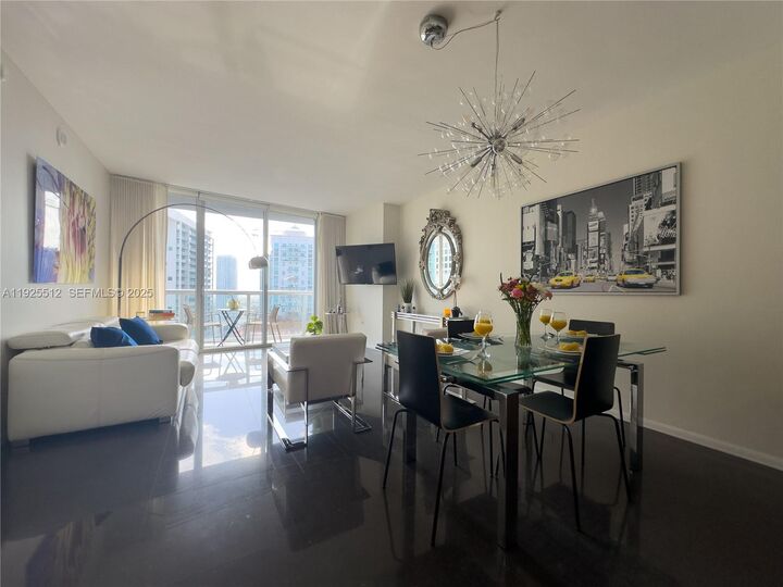 Property Photo: 485 Brickell Ave 3307 FL 33131