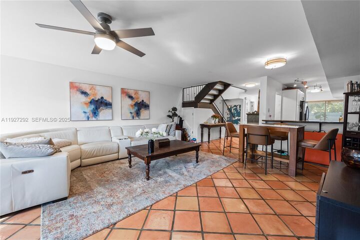 Property Photo: 7890 SW 86th St 10 FL 33143