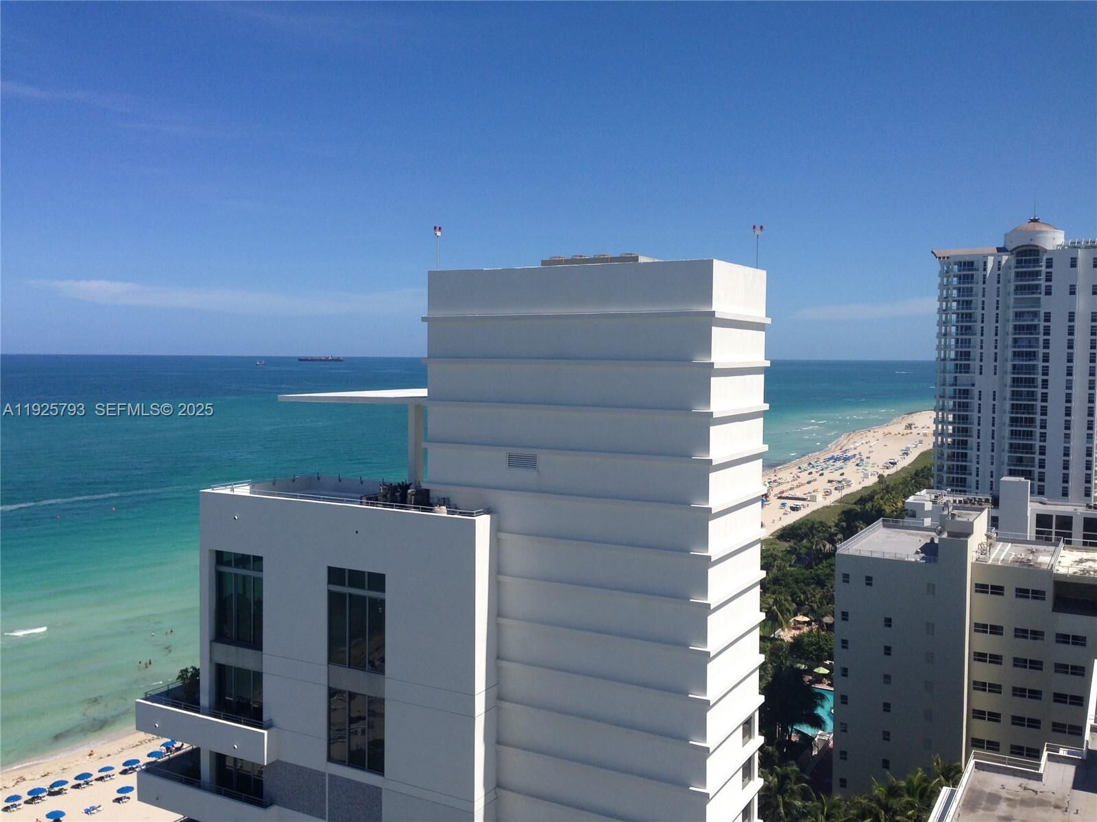 Property Photo: 4391 Collins Ave 1814 FL 33140