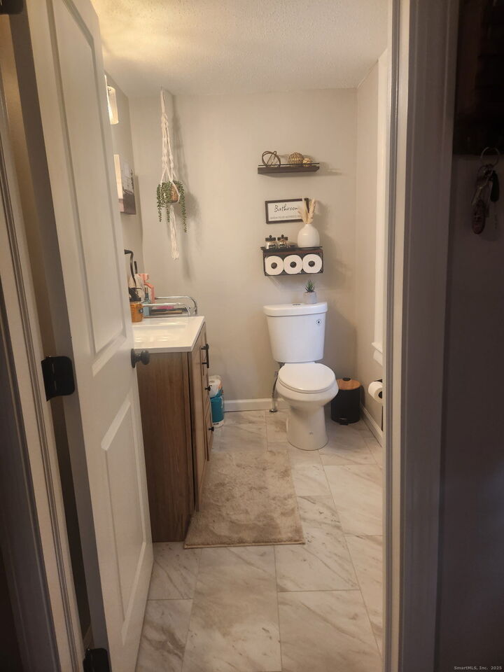 Property Photo:  515 Liberty Street 515  CT 06450 