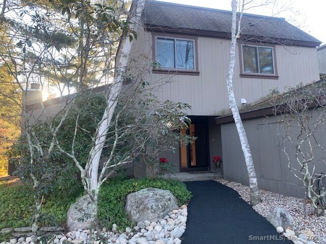 Property Photo:  39 Heritage Drive 39  CT 06001 