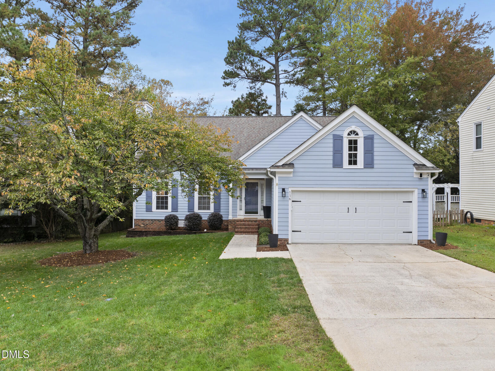Property Photo:  116 E Laurenbrook Court  NC 27518 