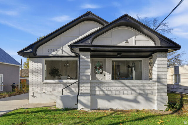 Property Photo: 2754 S 300 E UT 84115