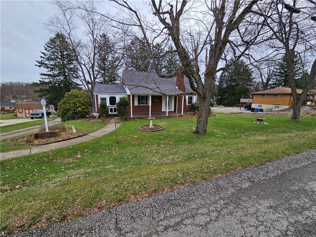 Property Photo:  471 Kimlyn Ave  PA 15642 