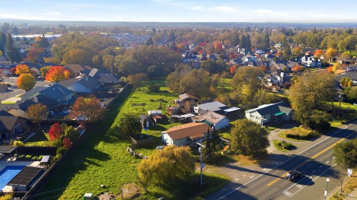 Property Photo: 6283 6285 Old Redwood Highway CA 95403