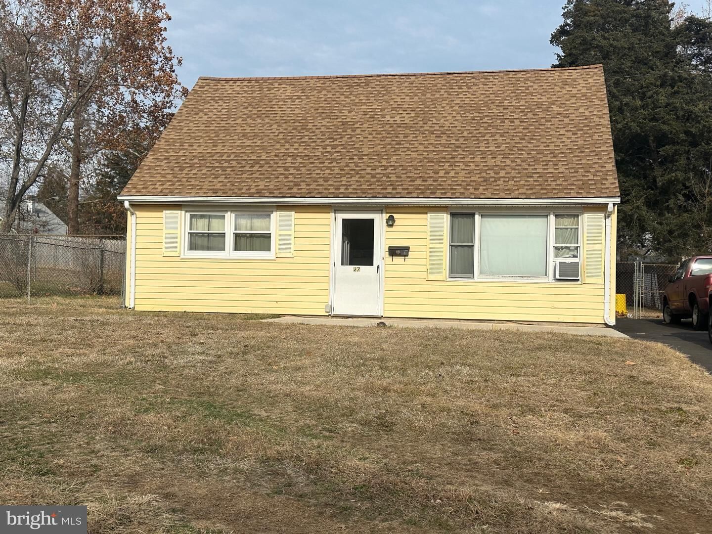 Property Photo:  27 Walton Avenue  NJ 08618 