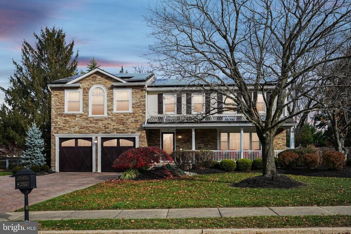 Property Photo:  10 Wolfpack Court  NJ 08619 