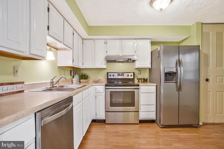 Property Photo:  7550 Baleen Court  MD 21061 