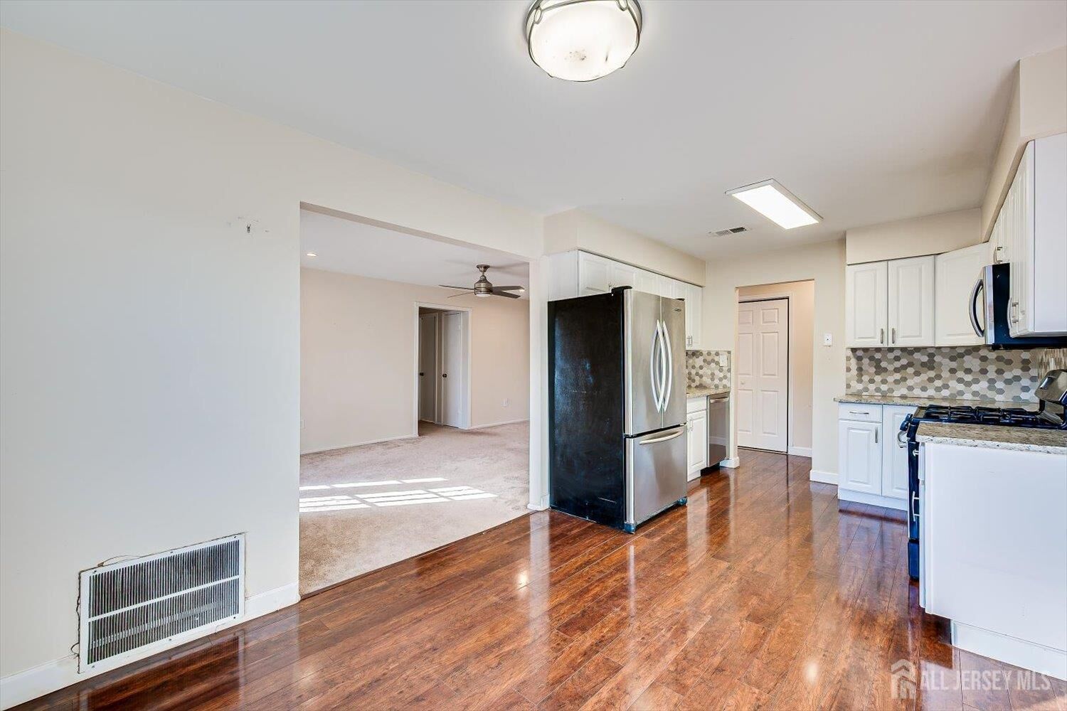 Property Photo: 1512 Green Hollow Drive NJ 08830