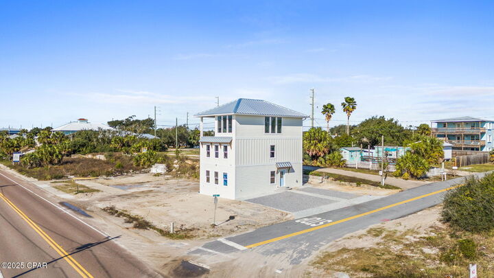 Property Photo: 9106 W Highway 98 FL 32456