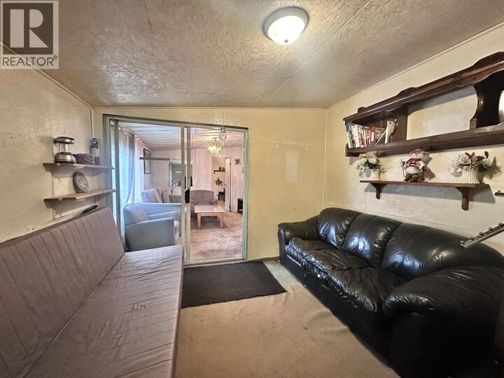 Property Photo: 1085 3rd Avenue BC V0E 2Z0