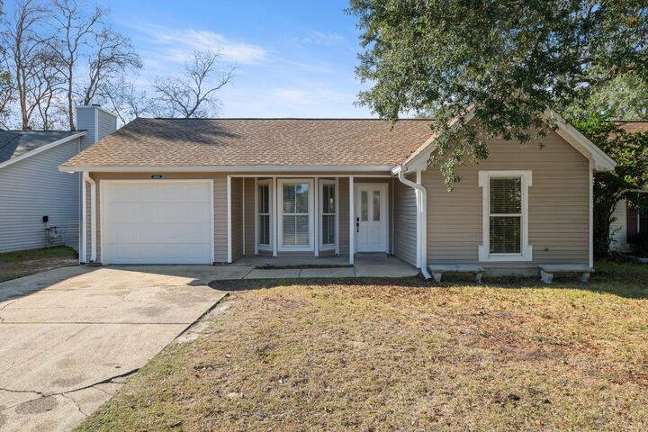 Property Photo: 3022 Blue Pine Lane FL 32578