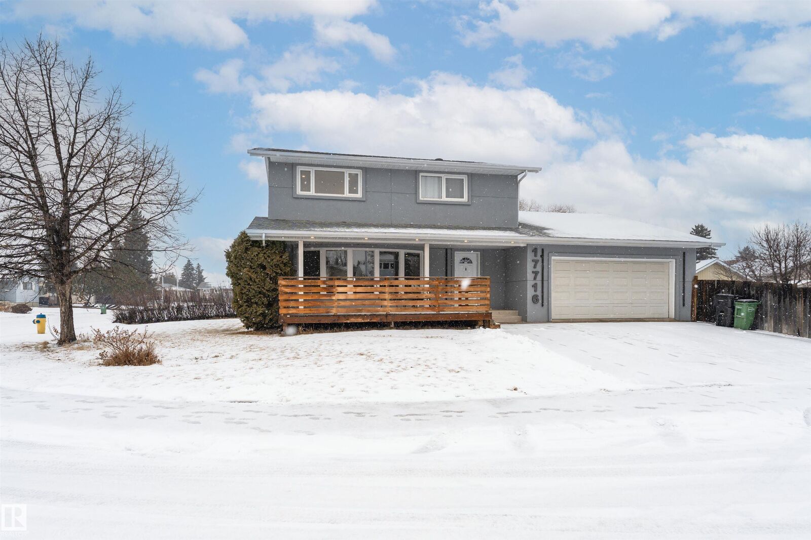 Property Photo: 17716 84 Avenue NW AB T5T 0N4