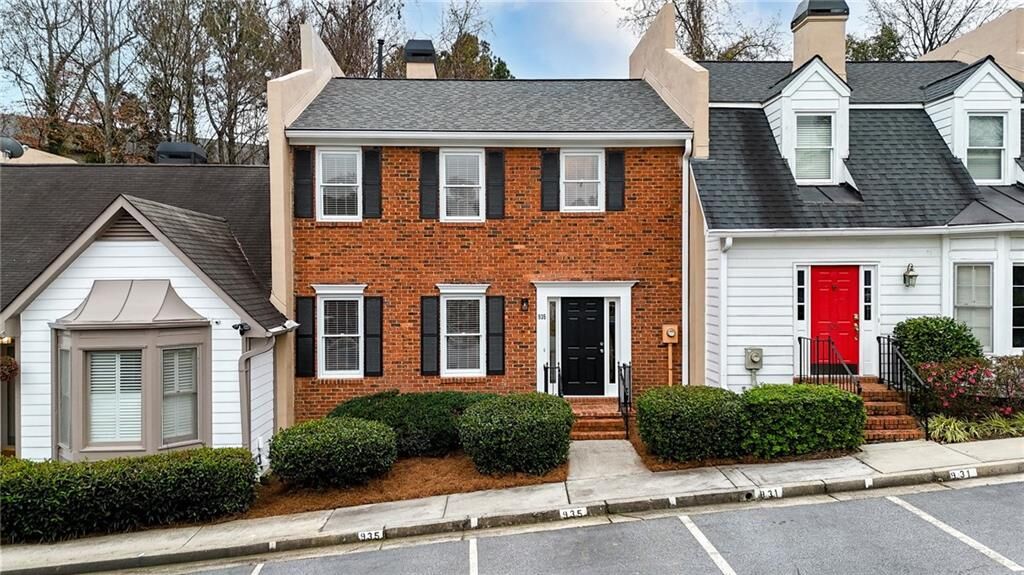 Property Photo: 935 Lenox Hill Court NE GA 30324