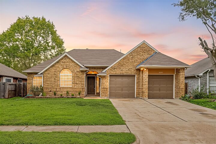 Property Photo:  13735 Sablegarden Lane  TX 77014 