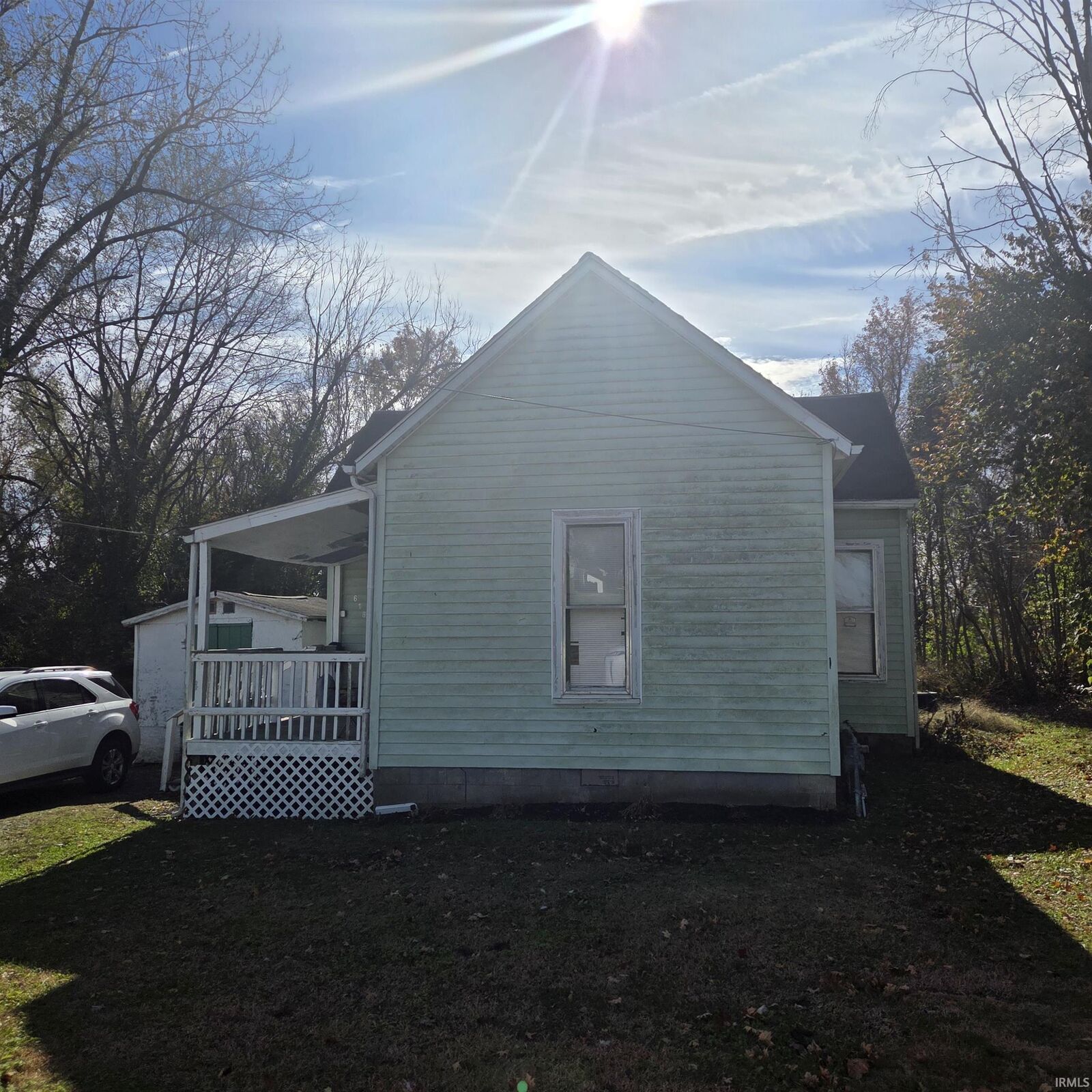 Property Photo: 618 W Cherry Street IN 47601