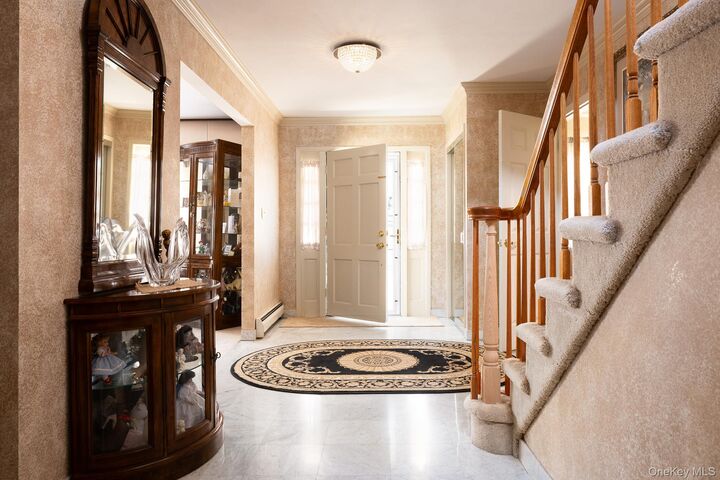 Property Photo: 53 Tulipwood Dr NY 11725