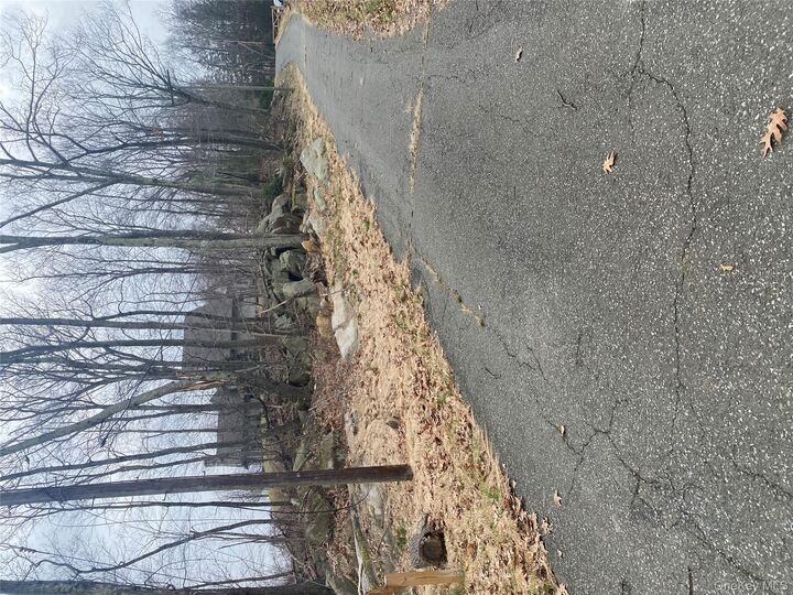 Property Photo: 4 Ledgewood Place NY 10504