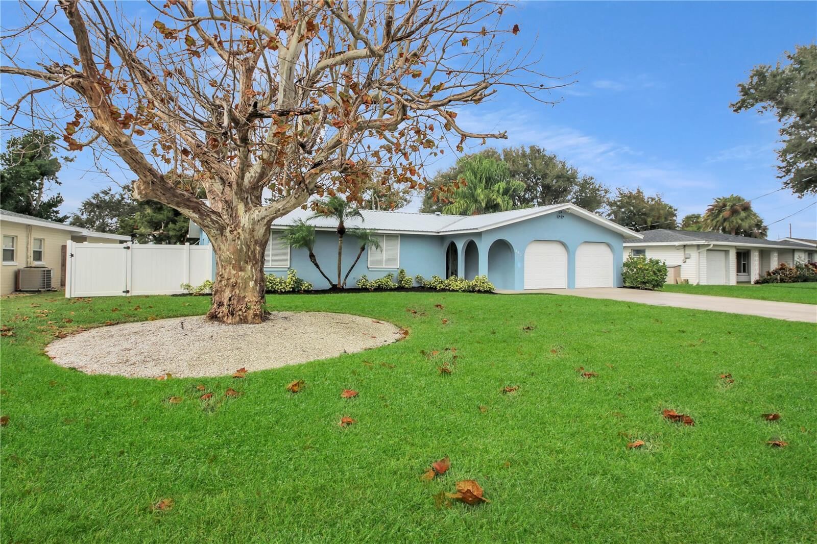 Property Photo: 445 Desoto Drive FL 32169