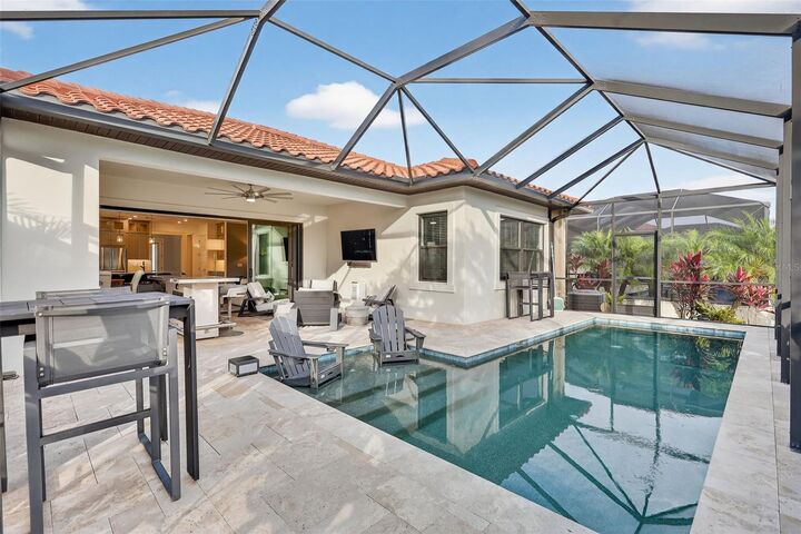 Property Photo:  2009 6th Street E  FL 34221 