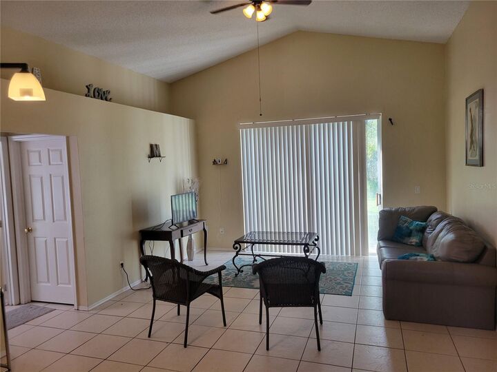 Property Photo: 1030 Henson Court FL 32765