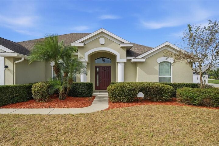 Property Photo: 3017 Via Siena Street FL 33566
