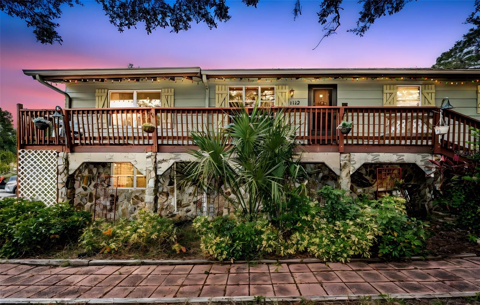 Property Photo:  1112 N Florida Avenue  FL 34688 