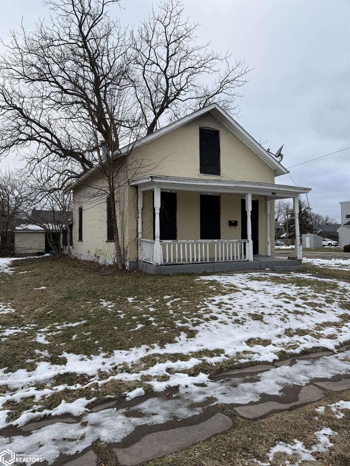 Property Photo:  1101 S Central Avenue  IA 52601 