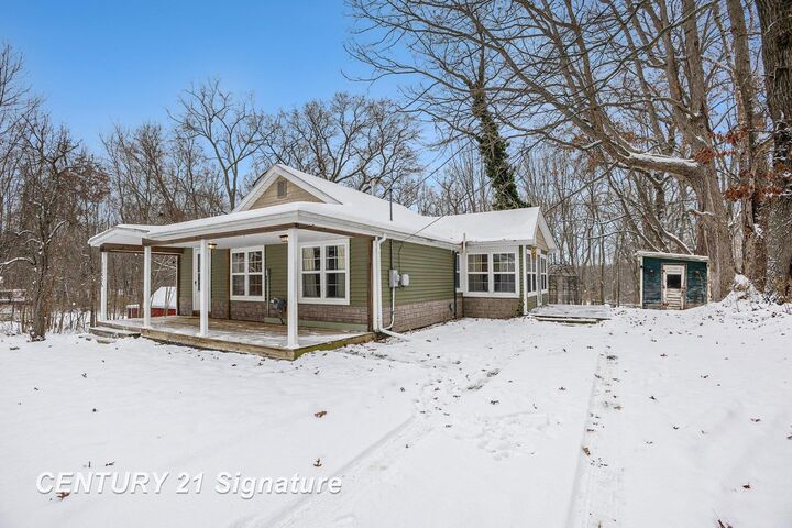 Property Photo:  11401/11425 Hibner Road  MI 48353 