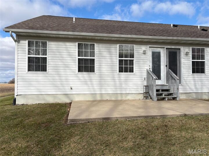 Property Photo: 601 Elizabeth Drive IL 62056