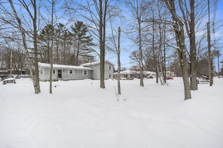 Property Photo: 18689 W Spring Lake Road MI 49456