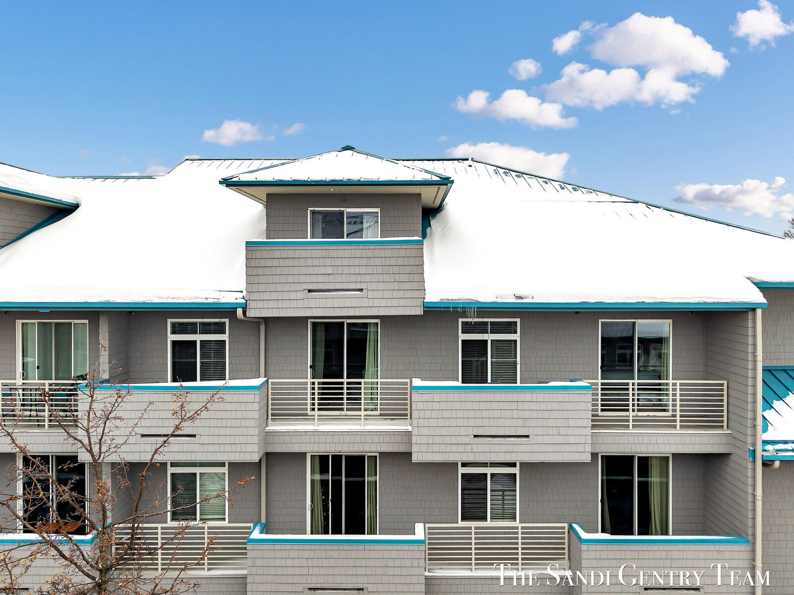 Property Photo:  529 Miller Drive  MI 49417 