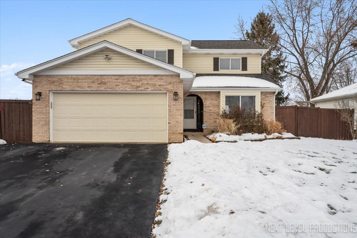 Property Photo:  2632 Emma Circle  IL 60504 