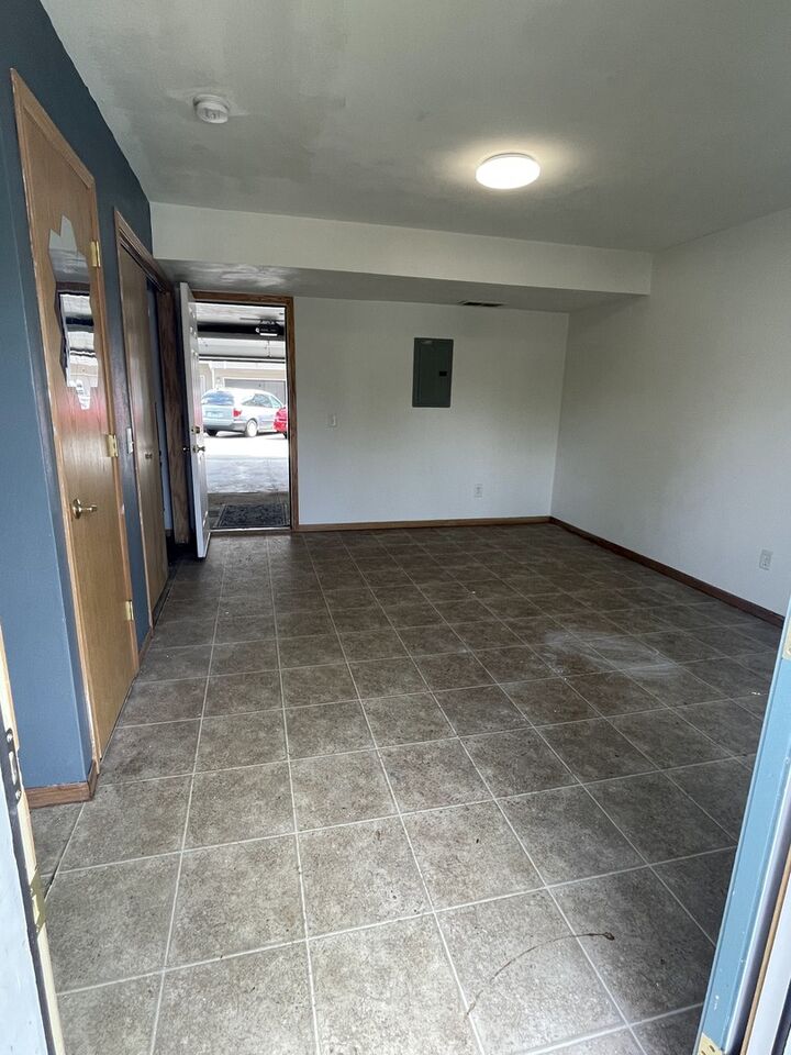 Property Photo:  6032 Park Ridge Road 6032  IL 61111 