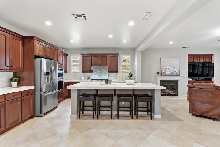 Property Photo:  2501 Mossy Oak Court  CA 95765 