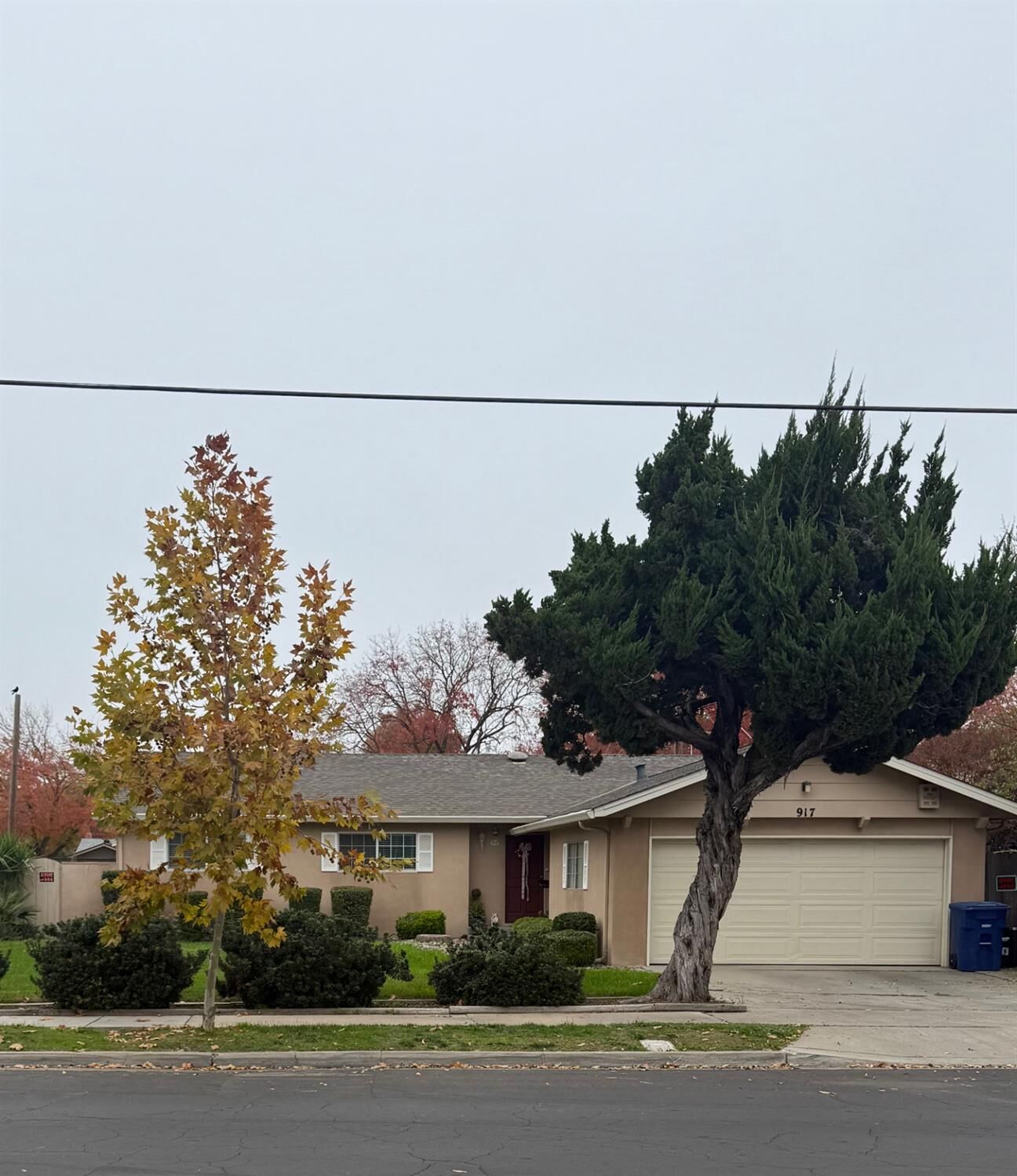 Property Photo:  917 Woodrow Avenue  CA 95350 